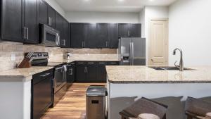 Landing Spectacular 2BD Clubhouse Pool