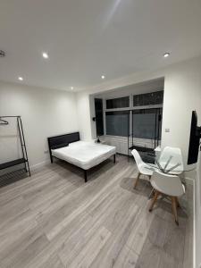 Luxury 1 Bedroom Apartment