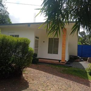 Isura Villa