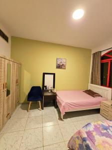 Sharing room for Female