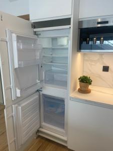 Luxury sea view apartment near Sitges