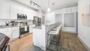 Landing Apartments - Pearl Point