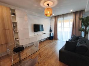 LE MIOLLIS - CENTRAL et CONFORT - WIFI- prés tansports en commun et commerces