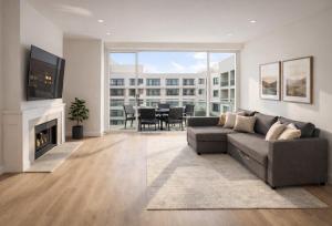 Marina 1-Bedroom & 2-Bedroom - Near Venice Beach & Marina