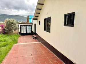 Country House with Garden in Nobsa, Boyacá