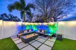 Heated Pool • Games • Fire Pit • BBQ • Sleeps 12