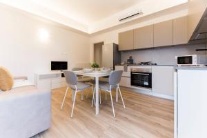 CasaViva - Bright Trilo in Nervi with AC