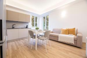 CasaViva - Bright Trilo in Nervi with AC