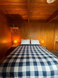 Curleys Resort & Dive Center