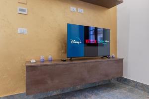 Golden Water Door 5min SanMarco 5min Rialto