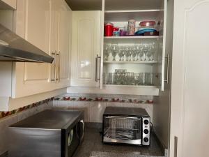 Casa Acogedora con piscina, quincho y sala de juegos en Santo Domingo