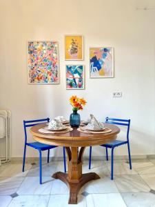 Renovated Apartment in Soho by Pineapple Homes