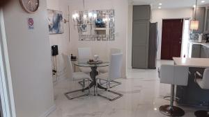 K&L Villa Apartment