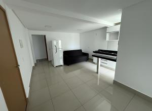Apartamento novo a 400 metros do Shopping Flamboyant e a 6 km do MotoGP