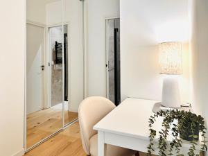 Luxury Beachfront 2BR Promenade des Anglais