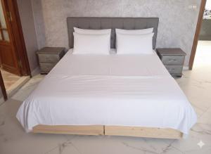 Nature au porte de Meknès piscine, pétanque