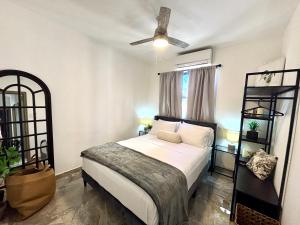 Downtown 1 or 2 Bedroom Stay - 3-min to Ferry