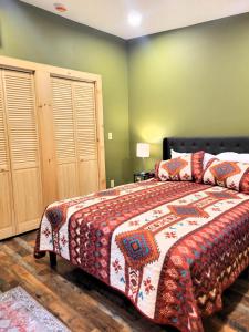 Cold Brook Lodge - 2 and 3 Bedroom Luxury Apartments