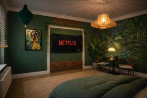 Greenbrook Homes - Jungle Suite