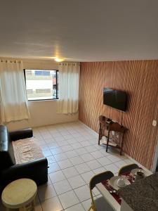 Quarto e sala ventilado 2 quadra praia de Jatiúca - Wi Fi