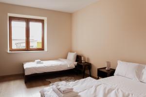 UP ROOMS II - Targi Domek