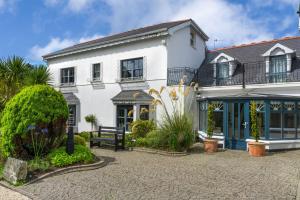 Property 490 - Clifden