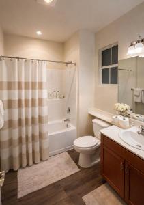 Marina del Rey 2BR-2BA Oasis Near Venice Beach Boardwalk