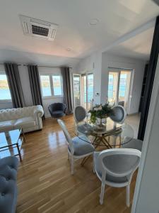 Apartment IslandSea - high end retreat with breathtaking sea views