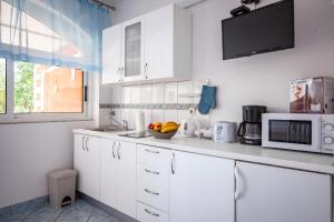 Apartments Ana Buratovic