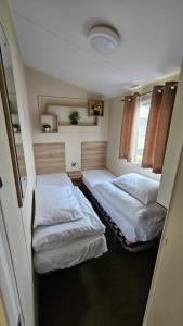 Great Yarmouth 10 Berth KP Holiday Home - NOW with Linen