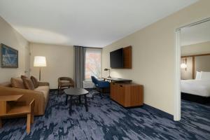 Fairfield by Marriott Inn & Suites Clinton