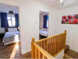 Leamington Spa House with 4 Bedrooms