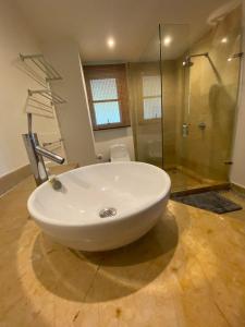 Penthouse with Beautiful View, Jacuzzi and Daily Cleaning