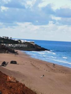 Appartement 3 avec piscines, vue mer et accès à la plage à Achakar Hill, Tanger