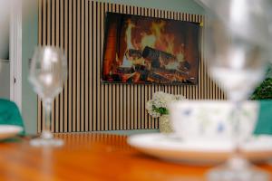 Stylish Luxury 2-Bed Newly Renovated flat