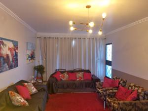 Quarto suite 1 dorm mais salas e estacionamento