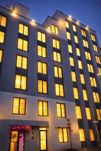 Rose Hotel Near Yankee Stadium