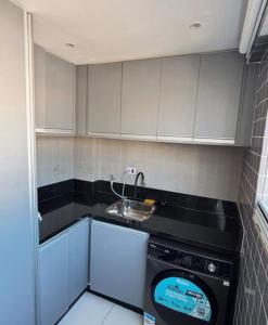 Lindo Apê Canto do Forte com lazer completo