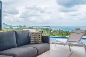 3BR Modern Villa Sandbar Private Pool Seaview