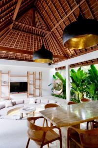 Villa Toro - 4 Bedrooms BrandNew Villa, Bingin