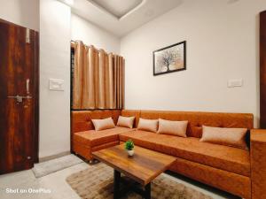 UrbanBliss Harmony Cozy Luxury 1BHK Premium stay couple friendly