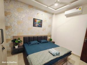 UrbanBliss Harmony Cozy Luxury 1BHK Premium stay couple friendly