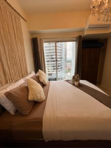 Inspiria Condo with balcony beside Abreeza Mall