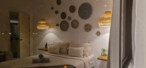 Tropical Oasis-Private access Beachfront kubo