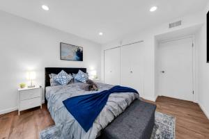 Modern Bay Area Retreat | Balcony + Private Patios