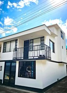 La Casa Blanca Florián, Ventanas de Tisquizoque