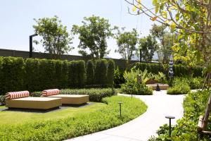 Canvas Condo New 2BR Apt 111-80 Near Beach & Boat Avenue