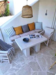 Dioni Boutique House 36 meters from the beach