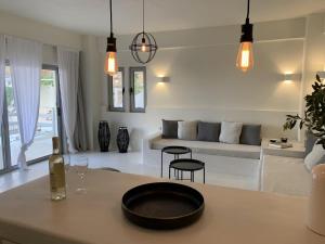 Dioni Boutique House 36 meters from the beach