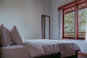 GG Apartment Seseh by Bali Cabin